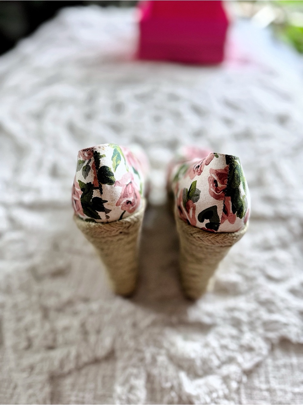 Betsey Johnson Valli Floral Espadrille Wedge Heels Pink Multi Size 7.5 - Picture 8 of 11